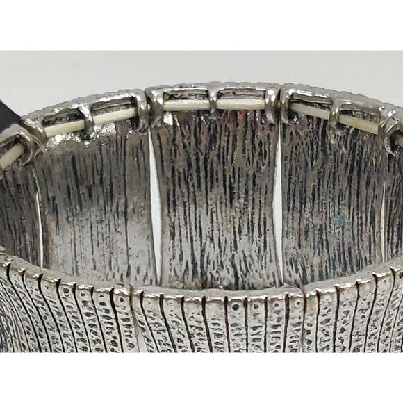 Chuns Fashion Women's Bracelet Silver Metal Cuffs - Picture 3 of 9